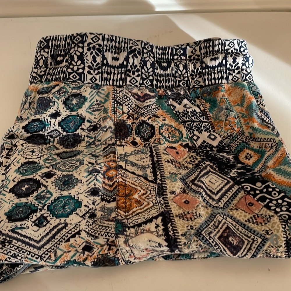 Sans Souci Woman’s Shorts Shortie Sz XL 2 Front Pockets - Picture 9 of 9